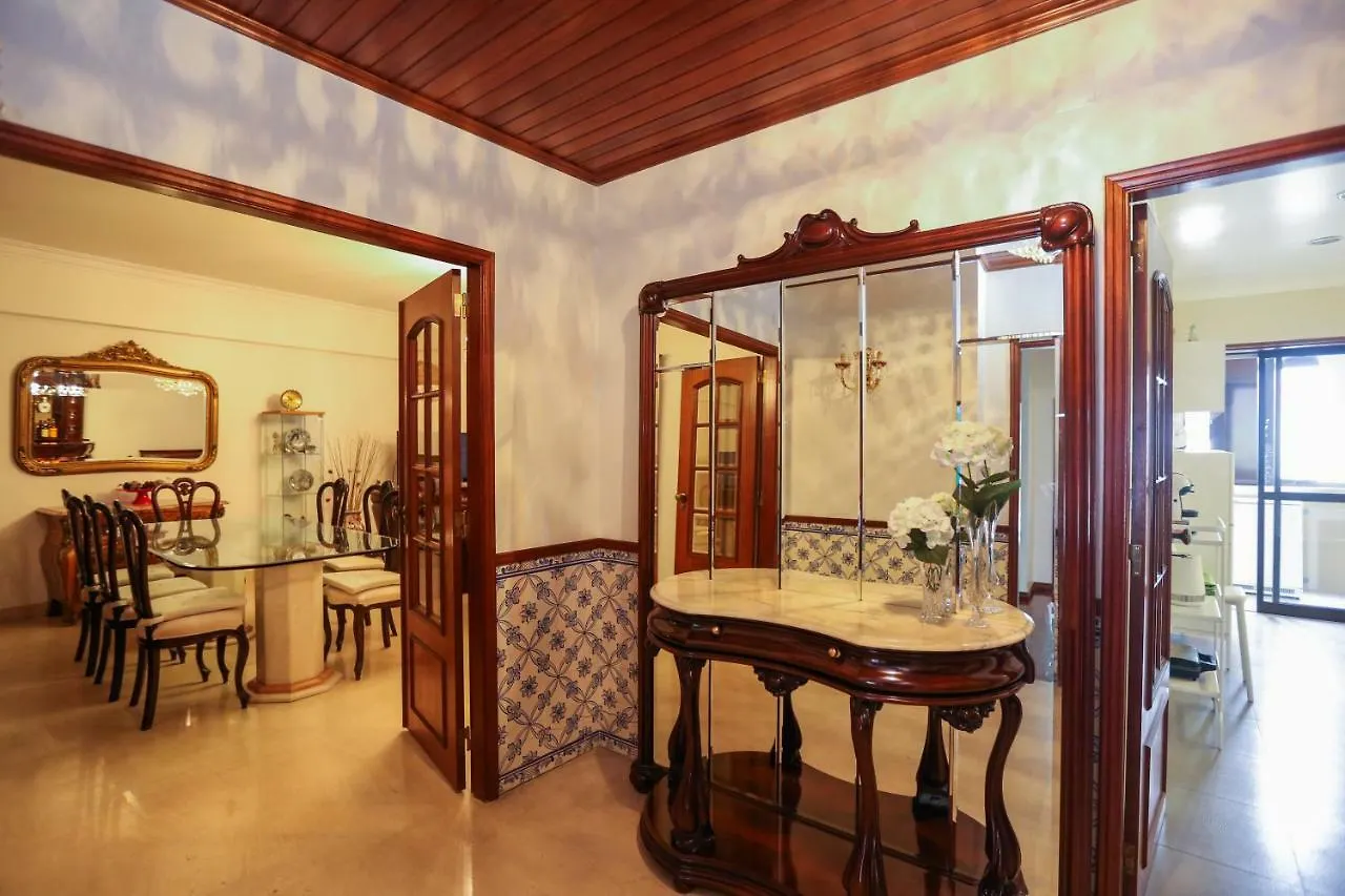 Like-Home-T4-Bright Benfica Apt-Terrace Lisbon